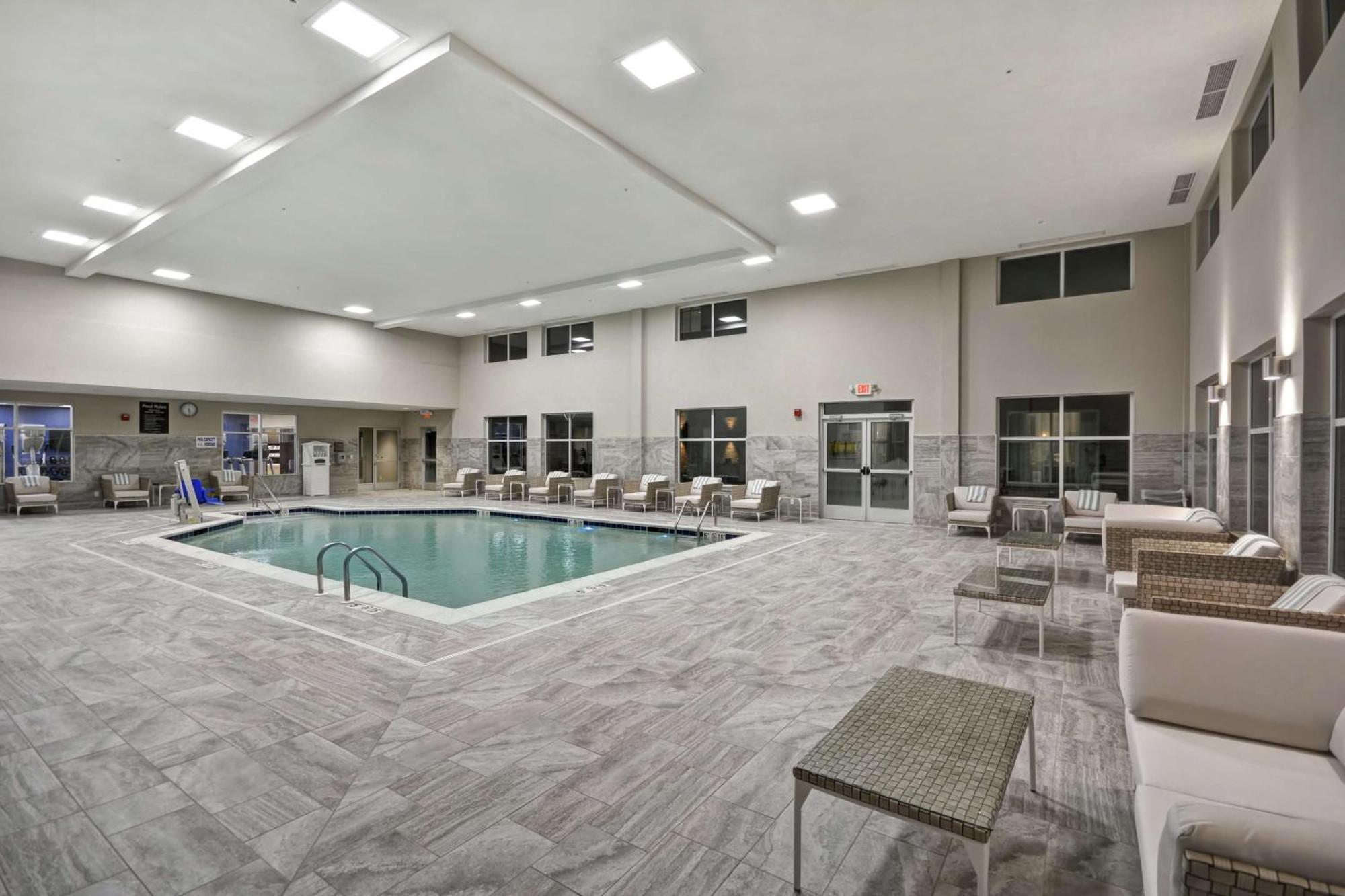 Homewood Suites By Hilton Warren Detroit Bagian luar foto